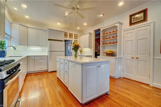 1017 Cambridge CRES, Norfolk, VA 23508