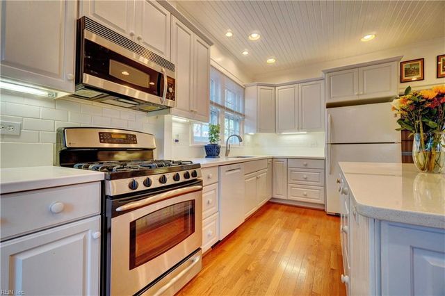 1017 Cambridge CRES, Norfolk, VA 23508