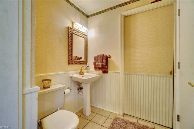 1017 Cambridge CRES, Norfolk, VA 23508