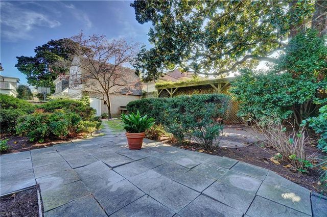 1017 Cambridge CRES, Norfolk, VA 23508