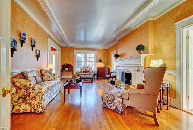 1017 Cambridge CRES, Norfolk, VA 23508