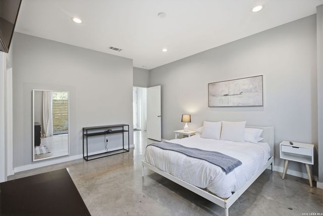 422 HAYS ST, San Antonio, TX 78202