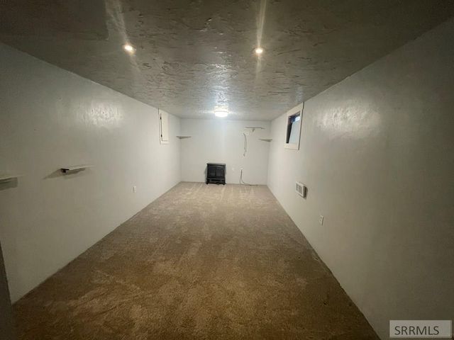 961 S Stout, Blackfoot, ID 83221