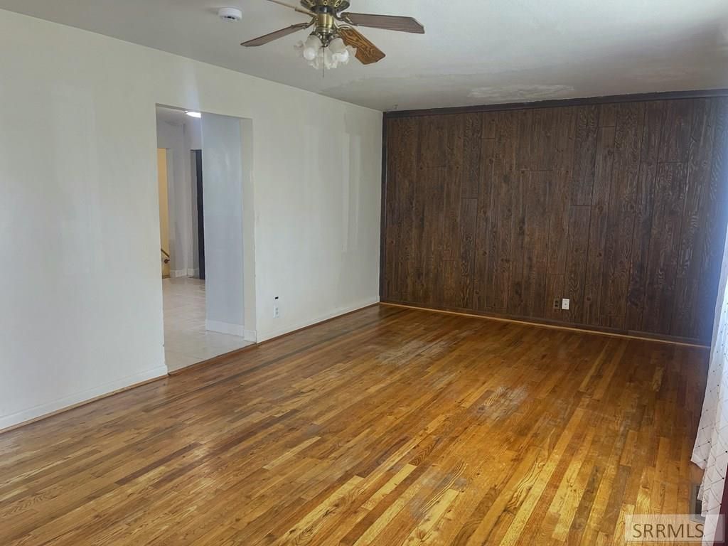 Image 2 of property listing at 961 S Stout, Blackfoot, ID 83221