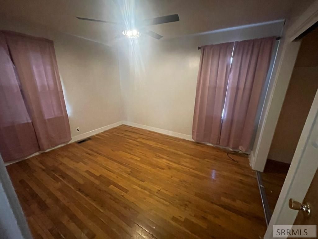 Image 4 of property listing at 961 S Stout, Blackfoot, ID 83221