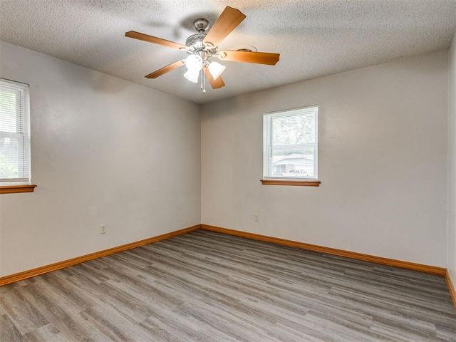 1639 Westbrooke Terrace, Norman, OK 73072