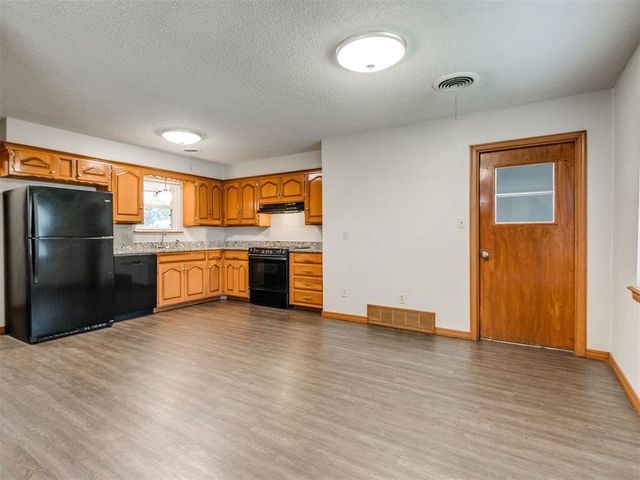 1639 Westbrooke Terrace, Norman, OK 73072