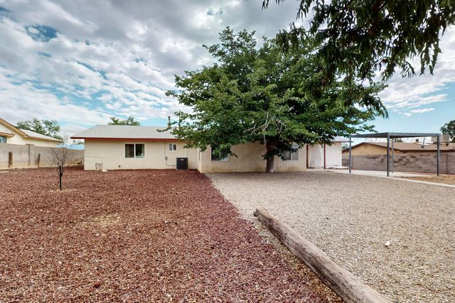 2110 TWISTED JUNIPER Road SE, Rio Rancho, NM 87124