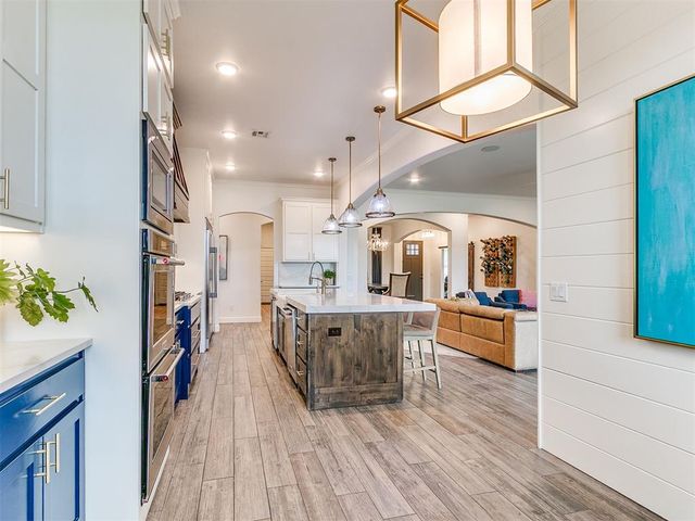 14816 Chambord Drive, Yukon, OK 73099