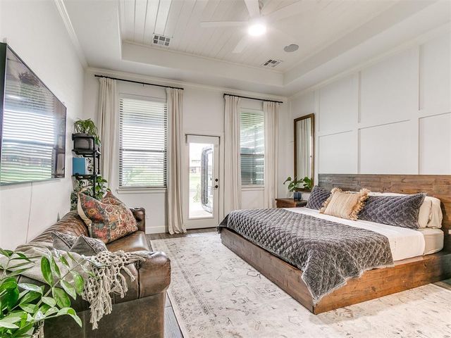 14816 Chambord Drive, Yukon, OK 73099