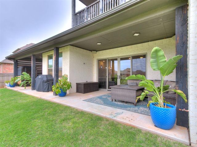 14816 Chambord Drive, Yukon, OK 73099