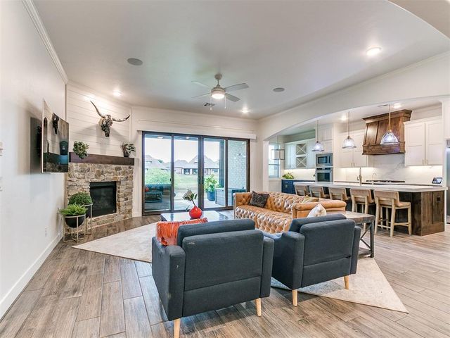 14816 Chambord Drive, Yukon, OK 73099