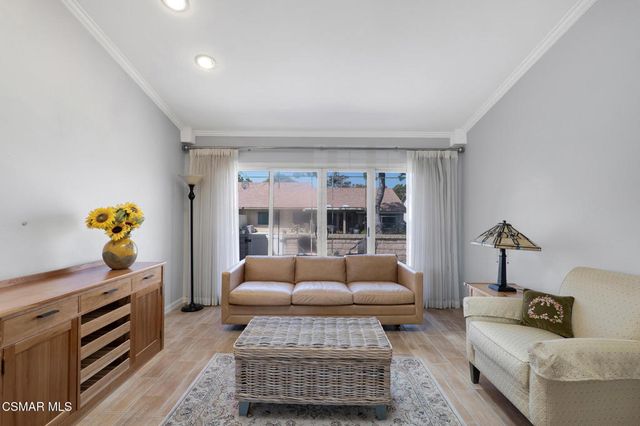 18129 Village 18, Camarillo, CA 93012