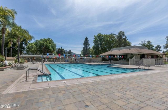 18129 Village 18, Camarillo, CA 93012