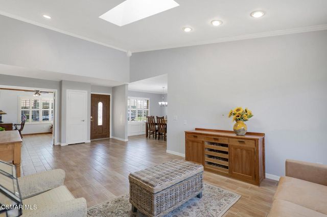 18129 Village 18, Camarillo, CA 93012