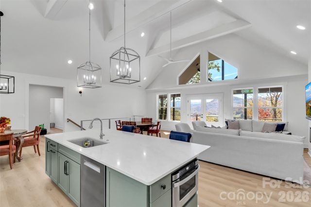 282 Tamarack Trail, Waynesville, NC 28785