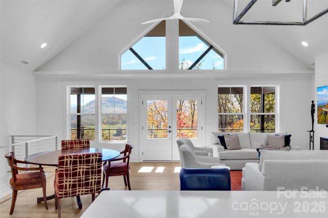 282 Tamarack Trail, Waynesville, NC 28785