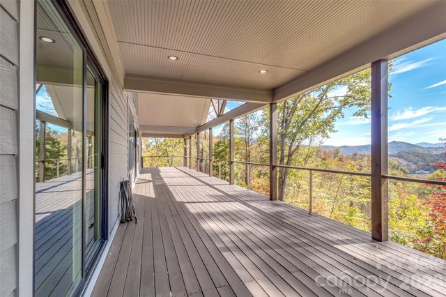 282 Tamarack Trail, Waynesville, NC 28785