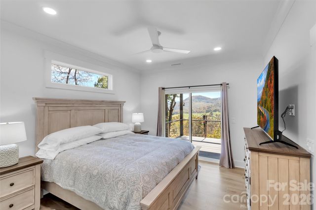 282 Tamarack Trail, Waynesville, NC 28785
