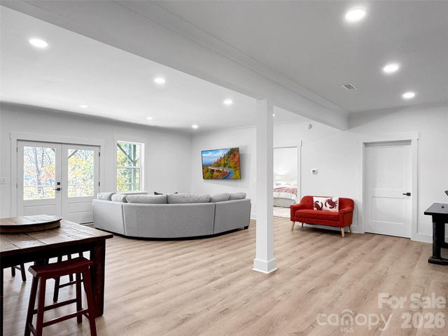 282 Tamarack Trail, Waynesville, NC 28785