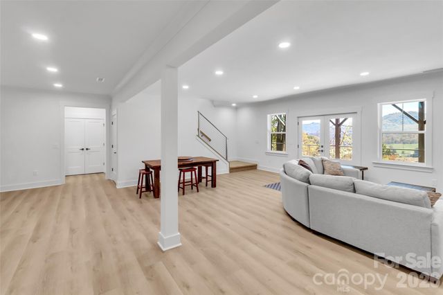 282 Tamarack Trail, Waynesville, NC 28785