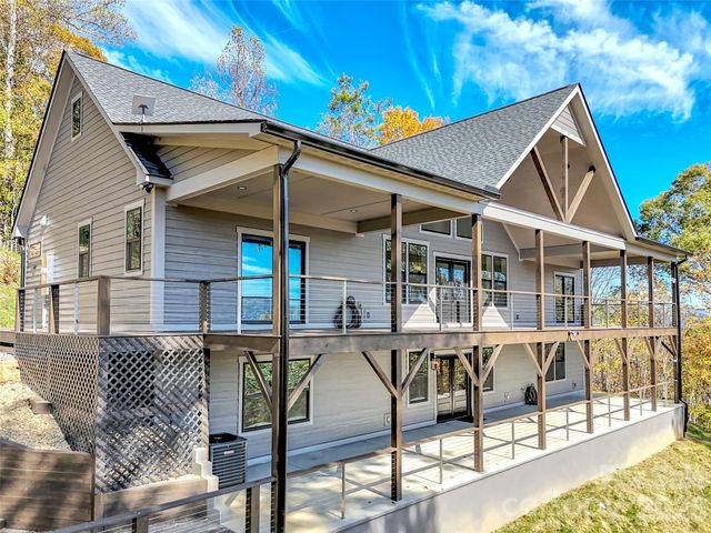 282 Tamarack Trail, Waynesville, NC 28785