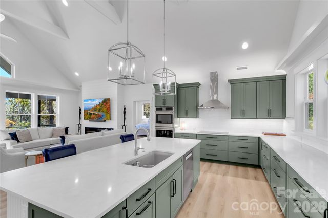 282 Tamarack Trail, Waynesville, NC 28785