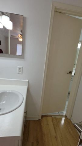 2750 Holly Hall Street 1213, Houston, TX 77054