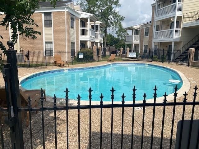 2750 Holly Hall Street 1213, Houston, TX 77054