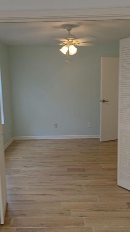 2750 Holly Hall Street 1213, Houston, TX 77054