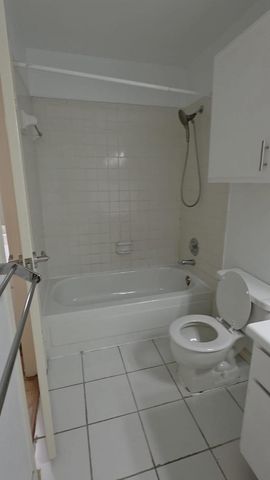 2750 Holly Hall Street 1213, Houston, TX 77054