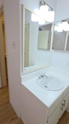 2750 Holly Hall Street 1213, Houston, TX 77054