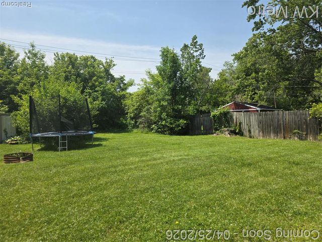 29827 Oakwood Street, Inkster, MI 48141