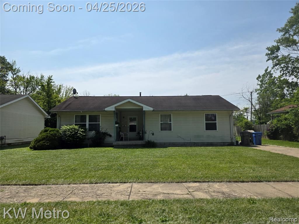 29827 Oakwood Street, Inkster, MI 48141