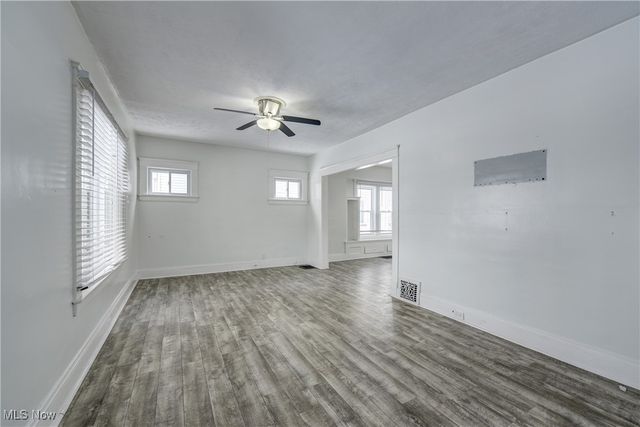 3438 W 100th Street, Cleveland, OH 44111