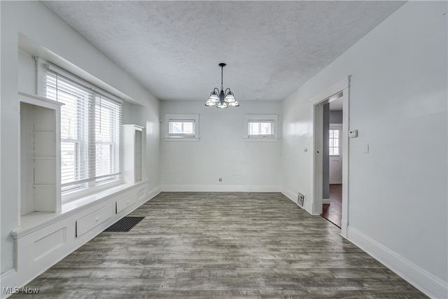 3438 W 100th Street, Cleveland, OH 44111