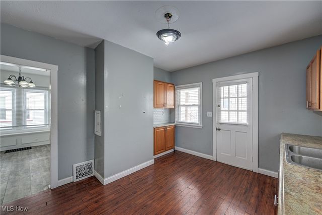 3438 W 100th Street, Cleveland, OH 44111