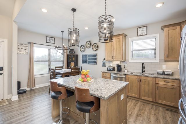 2743 W County Farm Rd, Springfield, TN 37172