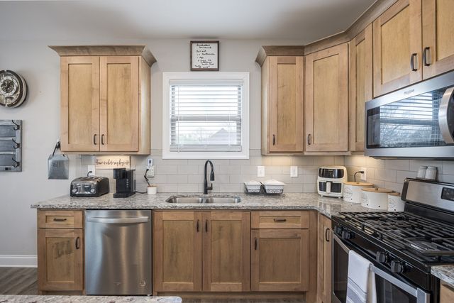 2743 W County Farm Rd, Springfield, TN 37172