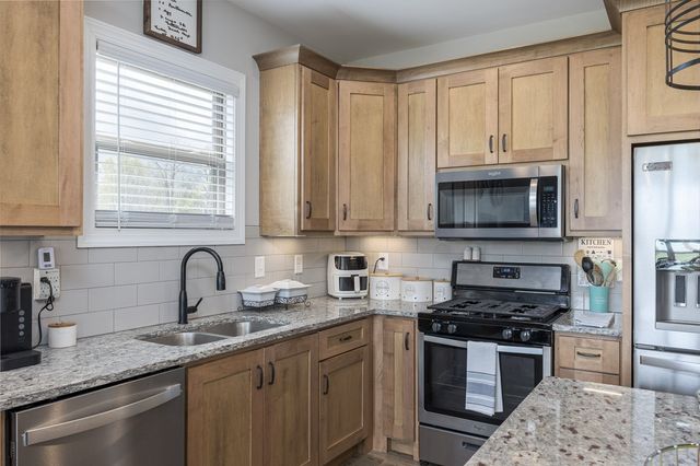 2743 W County Farm Rd, Springfield, TN 37172