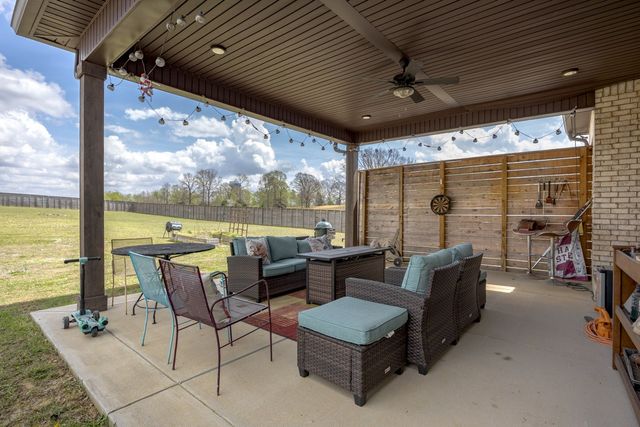 2743 W County Farm Rd, Springfield, TN 37172