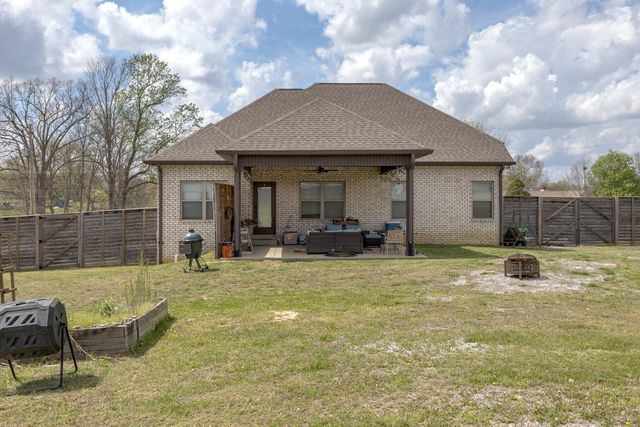 2743 W County Farm Rd, Springfield, TN 37172