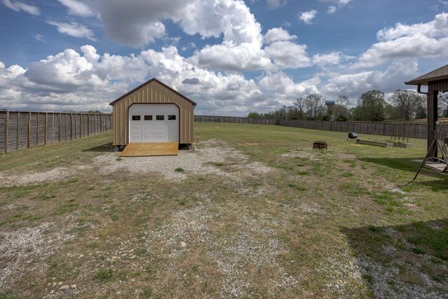 2743 W County Farm Rd, Springfield, TN 37172