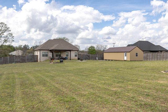 2743 W County Farm Rd, Springfield, TN 37172