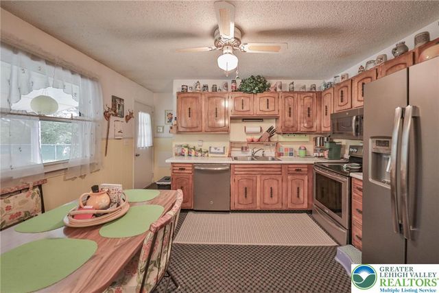 1502 2nd Street, Bethlehem City, PA 18020