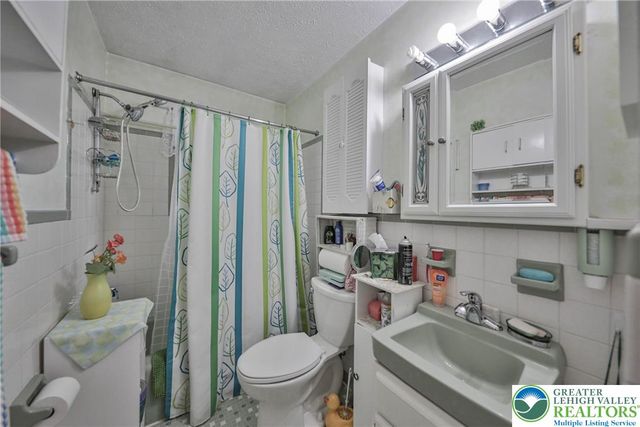 1502 2nd Street, Bethlehem City, PA 18020