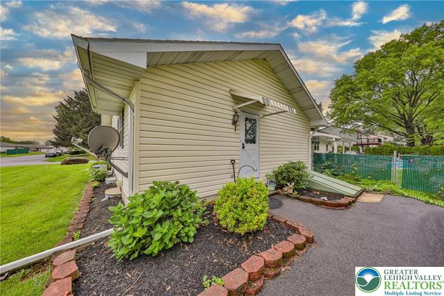 1502 2nd Street, Bethlehem City, PA 18020