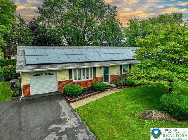 1502 2nd Street, Bethlehem City, PA 18020