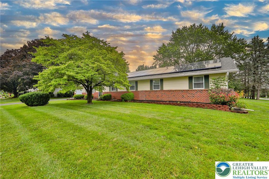1502 2nd Street, Bethlehem City, PA 18020