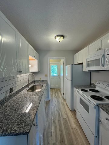 209 Cedar St Apt C4, Myrtle Beach, SC 29577